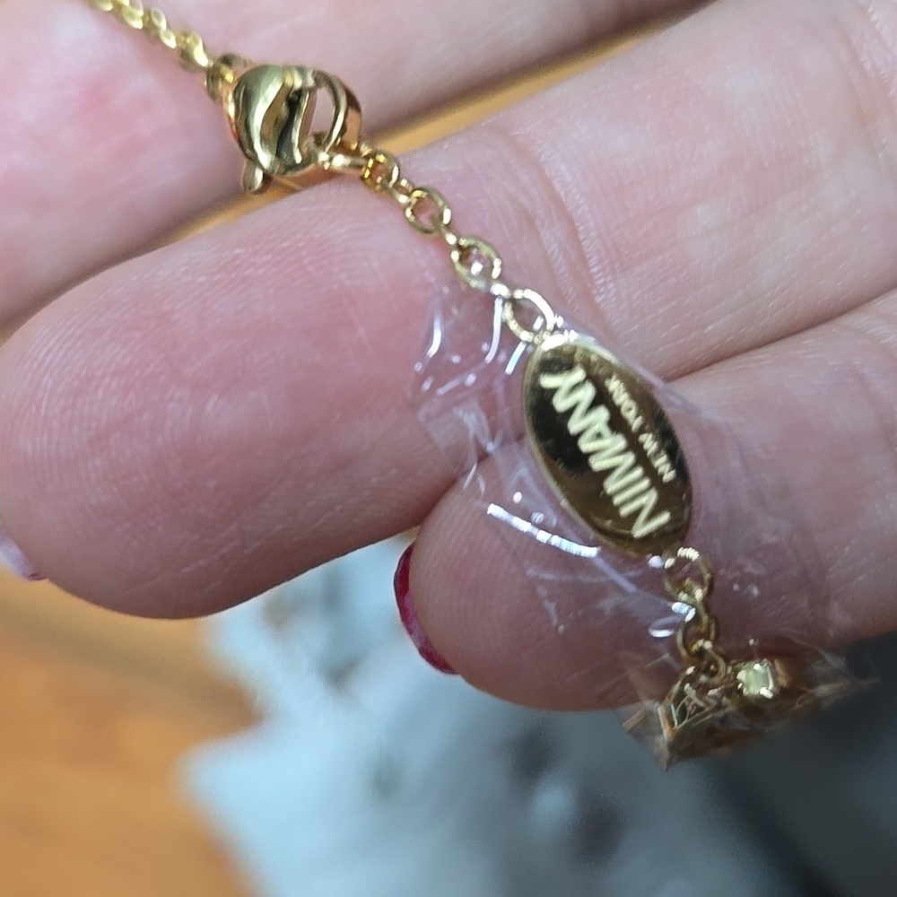 Luna Chic Gold Chain Bracelet Brand New - Picture 4 of 10